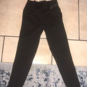 Echt leggings and sports bra